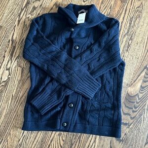 NWT Beautiful Navy Blue Vince Sweater